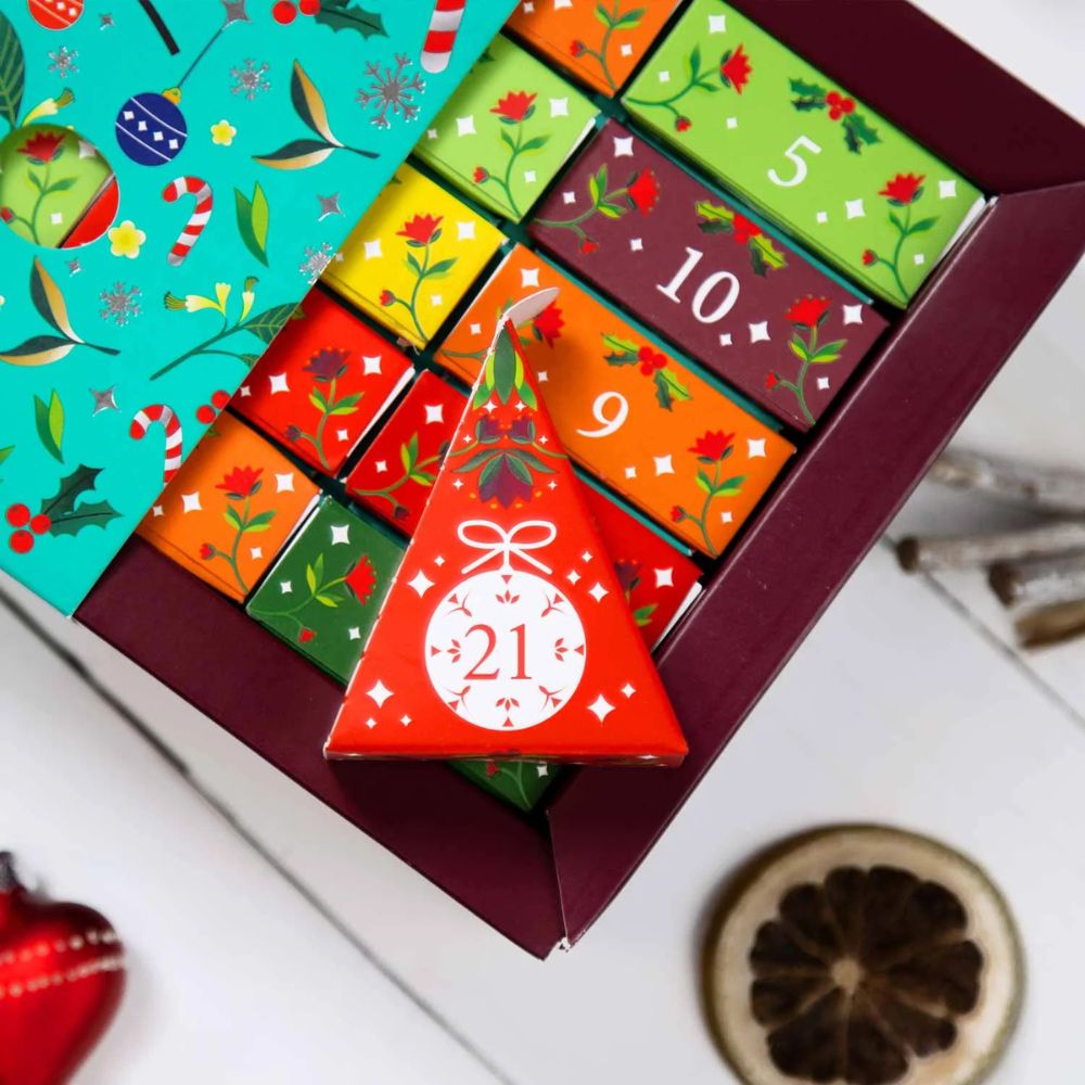 English Tea Shop Adventskalender "Christmas Vibes only" · 25 BIO Teepyramiden – Bild 5